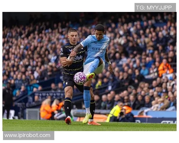 英超埃弗顿队现任主教练简介与表现分析